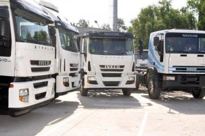 Ante el aumento del combustible, transportistas aseguran que 