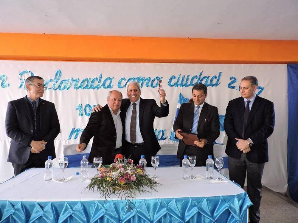 El Vicegobernador presidi� los festejos por el 105� Aniversario de A�atuya