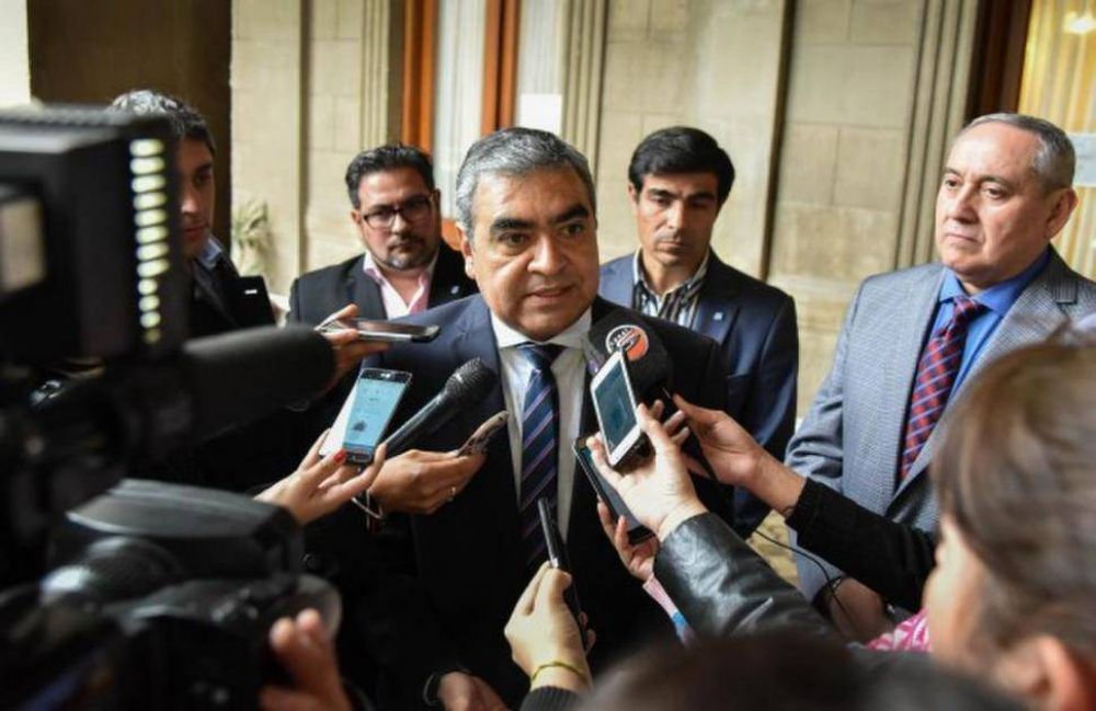 Alfaro reclama $5 millones, pero el PE niega demoras