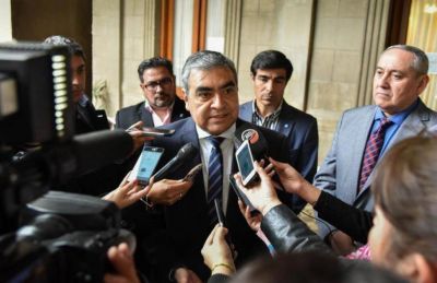 Alfaro reclama $5 millones, pero el PE niega demoras