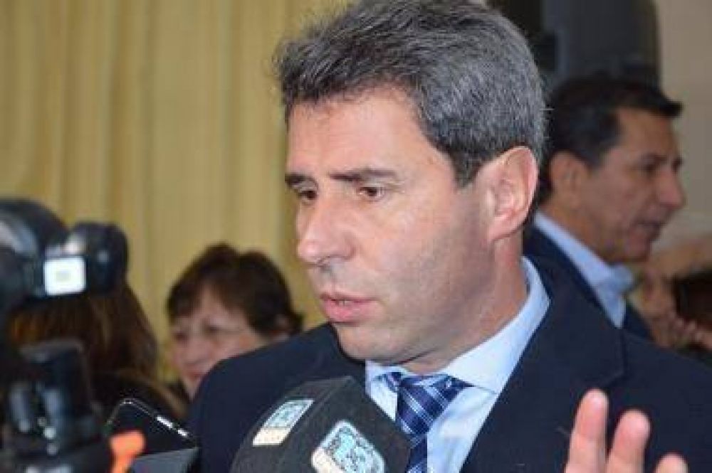 �La no restituci�n de las pensiones es un atentado a la justicia social�