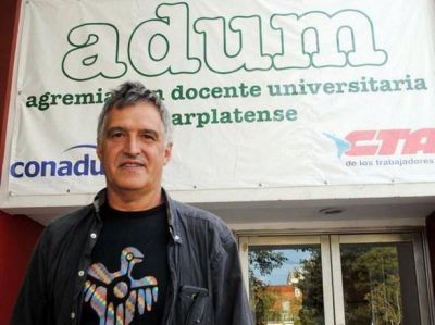 Docentes universitarios analizan el nuevo ofrecimiento salarial del Gobierno