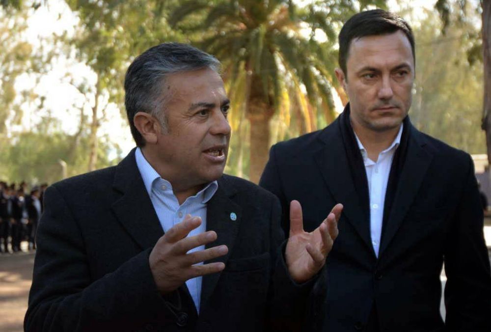 Cornejo pasa a planta cargos que acord� P�rez