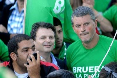 La Corte orden� revocar el fallo que liber� a Mariano Bruera y ordenan detenerlo nuevamente