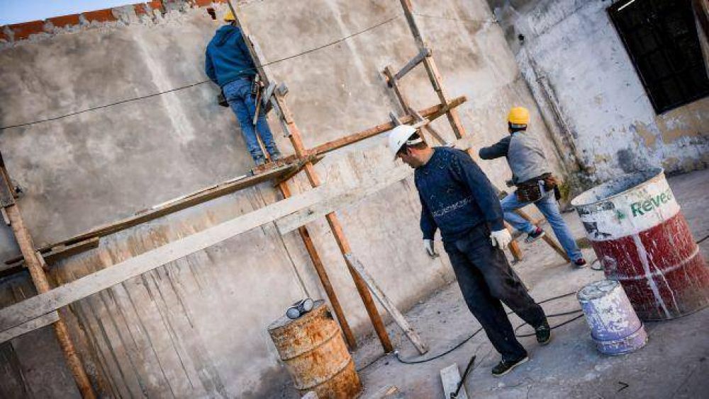 Comenzaron obras en las Escuelas Primarias 8 de Barrio San Pablo, y 6 de Barrio 25 de Mayo