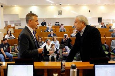 Riva jur� como Defensor del Pueblo nuevamente