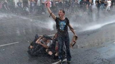 Nuevas protestas en Hamburgo tras los incidentes que dejaron 111 polic�as heridos