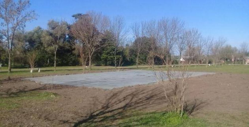 Finaliz� la construcci�n del play�n deportivo en Vuelta de Obligado