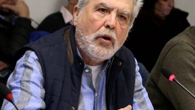 El kirchnerismo admite que el caso De Vido le complica la campa�a y debate qu� hacer