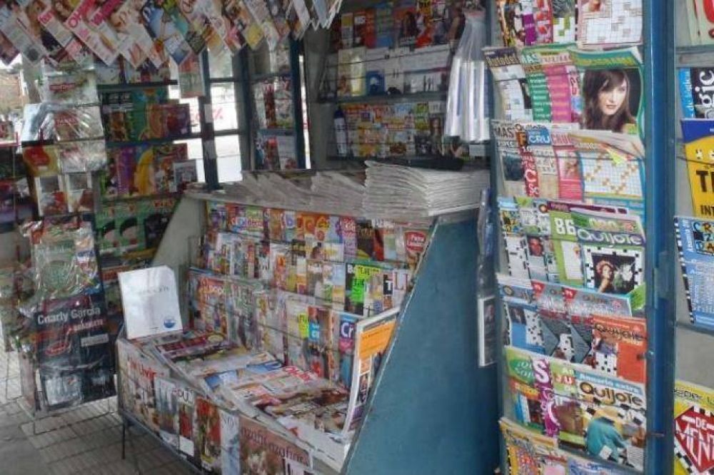 Los canillitas afirman que en La Plata la estrepitosa cada en las ventas del diario Clarn parece no tener piso