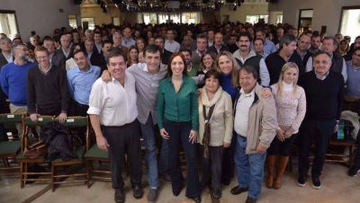 Fuerte movida de campa�a de Cambiemos en La Plata, con Vidal a la cabeza