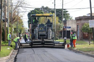 Mejoras asf�lticas en varias calles de San Isidro