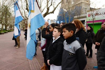 Luis Andreotti celebr� el 201� aniversario del D�a de la Independencia