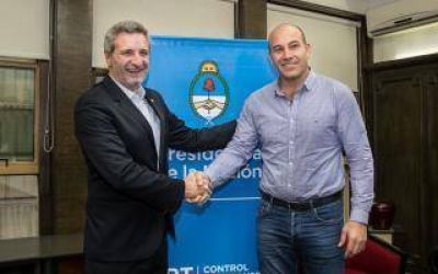 Quilmes: El Intendente Molina firm� convenio con la Comisi�n de Regulaci�n de Transporte