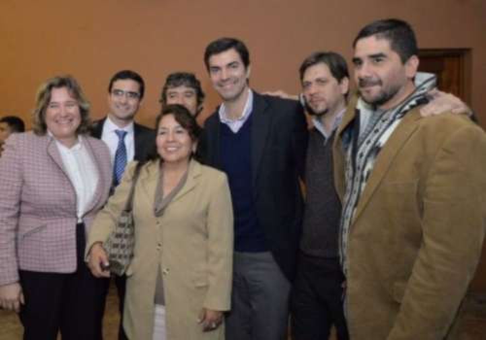  Los renovadores se fortalecen en el norte y abrieron tres sedes