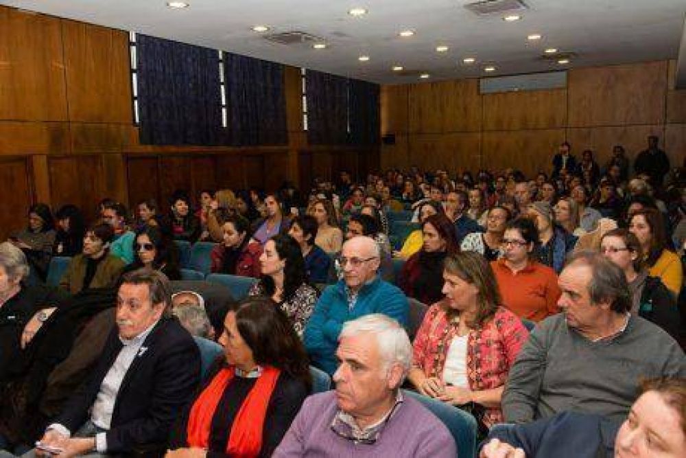 Respuesta muy importante a la Jornada sobre HIV/Sida, S�filis y otras enfermedades de transmisi�n sexual, en Trenque Lauquen