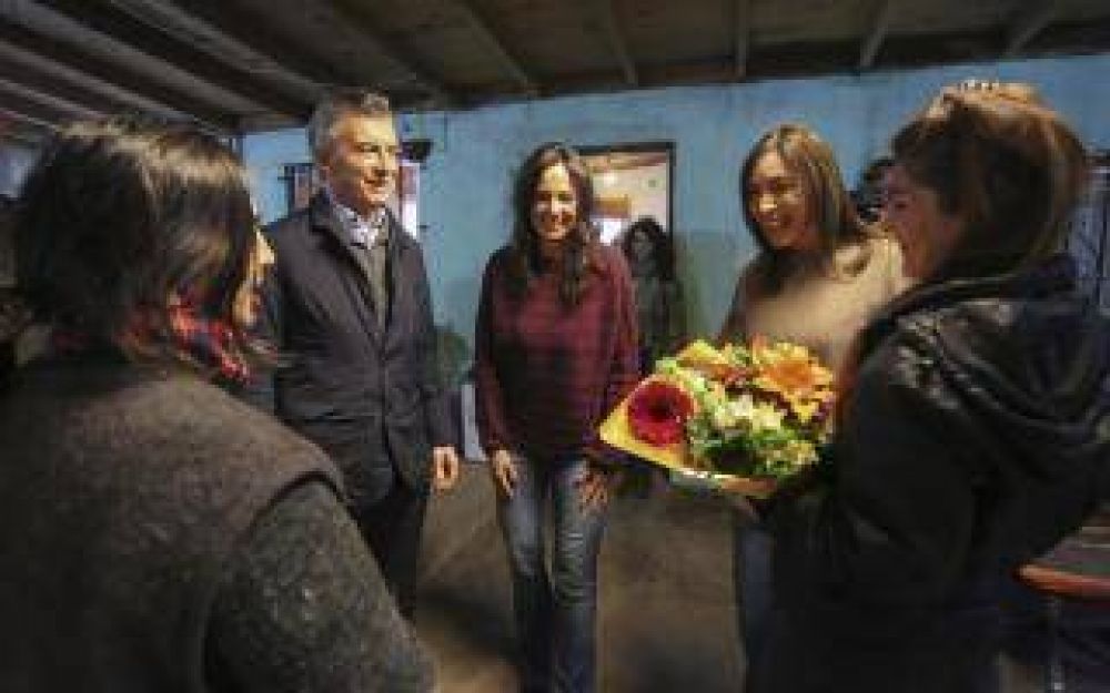 Macri, Vidal y Stanley visitaron a mujeres de una cooperativa en Pilar