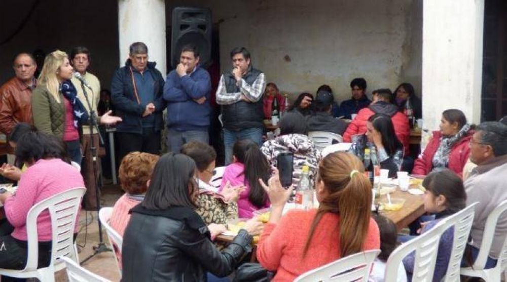 Referentes y precandidatos del peronismo buscan la unidad partidaria en Capayn