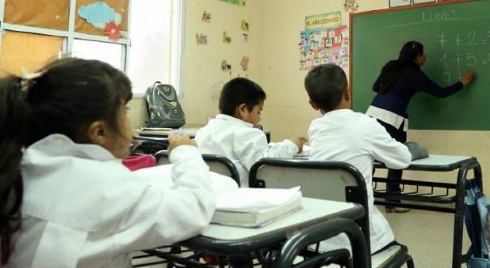 Relevan escuelas para evaluar si habr� clases en el receso de invierno