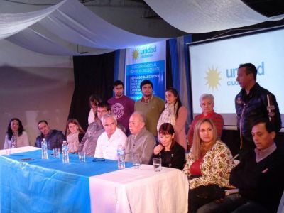 Con fuertes crticas al gobierno municipal, se present esta noche la lista de Unidad Ciudadana