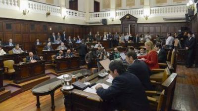 El Senado tambi�n mostr� sus n�meros: 38 leyes aprobadas en el semestre