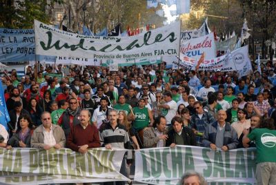 Judiciales amenazan con no iniciar actividades despu�s de la feria