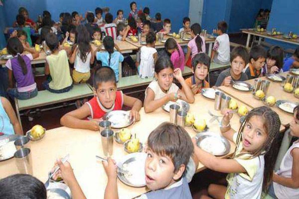 2707 ni�os acuden a comedores escolares