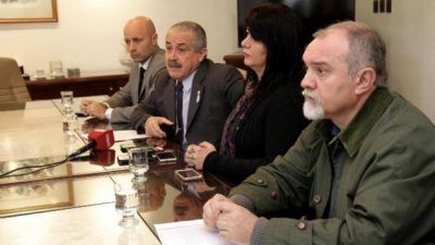 La Coopi y el municipio deber�n acordar c�mo se dar� agua a Villa del Lago