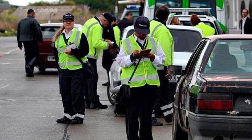 Trabajadores de Tr�nsito municipal le expresaron su malestar al intendente