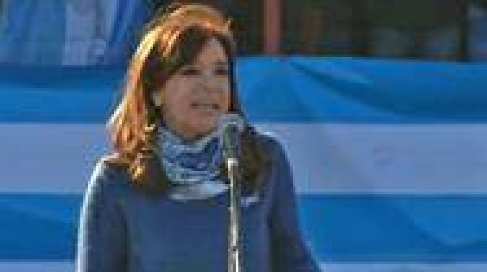Cristina abre la campa�a con un acto en Mar del Plata
