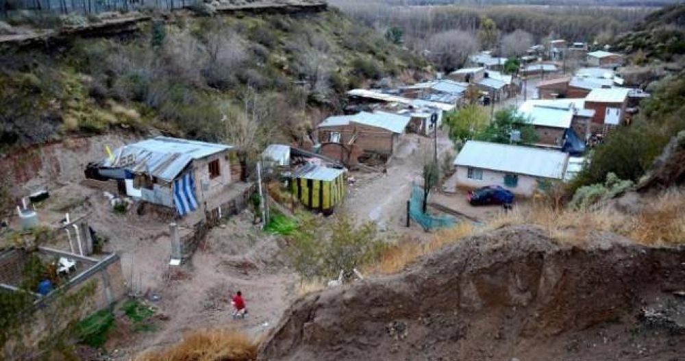 Otro pueblo al borde de desaparecer por la desocupaci�n