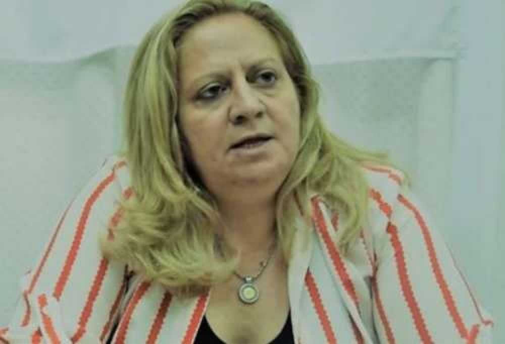 De floja gesti�n en el PAMI, Mois�s quiere ser diputada: �renunciar� a su cargo?