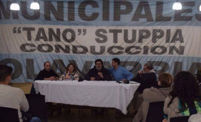 La asamblea continuar� en el Hospital Municipal