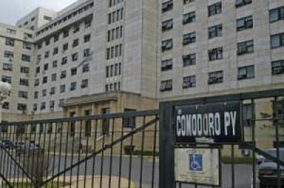 El kirchnerismo juega la previa electoral en los pasillos de Tribunales