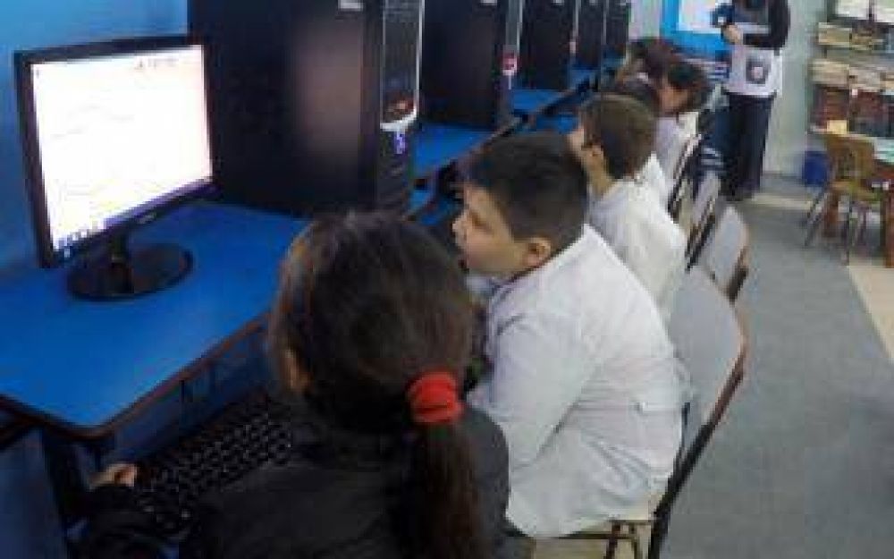 San Mart�n ya conect� Internet en 116 escuelas y jardines