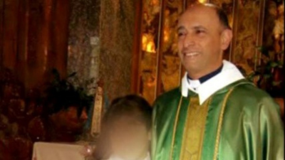 El Vaticano le abri� un juicio can�nico al sacerdote Carlos Jos�