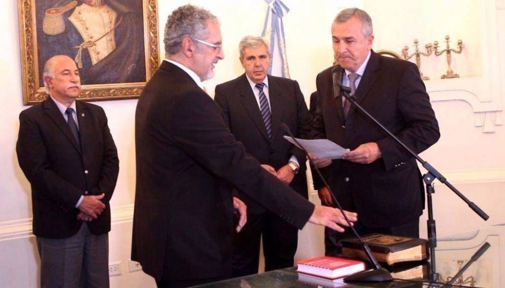 Bouhid asumi� ayer como ministro de Salud