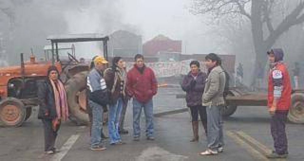 Tabacaleros piden que los reciba Manzur para levantar el corte