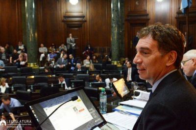 Trasladar�n los monumentos de Juana Azurduy y Juan de Garary