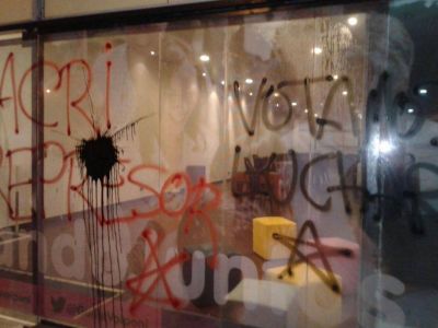 Vandalismo en una sede de Cambiemos: �Nos invitaban a los gritos al acto de Cristina�