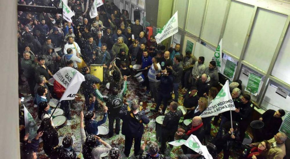 La consulta no va con las Paso y Mestre insistir� para octubre