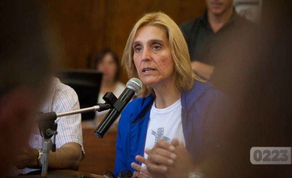 Vilma Baragiola le entreg� su renuncia a Arroyo
