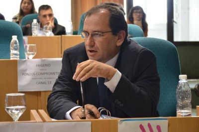 Alvarez carg� contra Carambia y lo declar� �aprendiz de Costa�