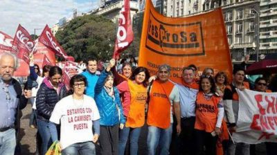 AProSa nacionaliza su reclamo y pide respuestas del gobierno