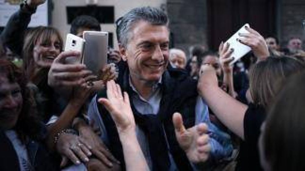 Macri recorre el conurbano y recibe a la nueva conduccin de la AMIA