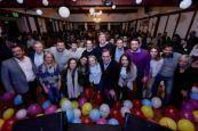 Garro present� a sus candidatos: �Tenemos que renovar la esperanza del cambio con hechos concretos todos los d�as�