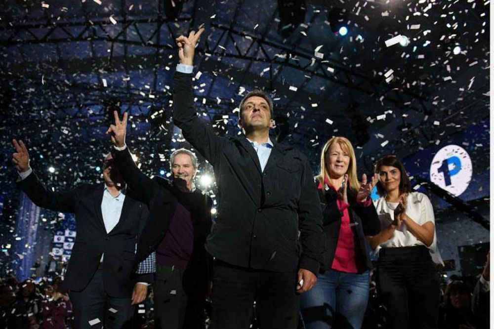 Massa lanz� su campa�a con fuertes criticas al kirchnerismo y al gobierno