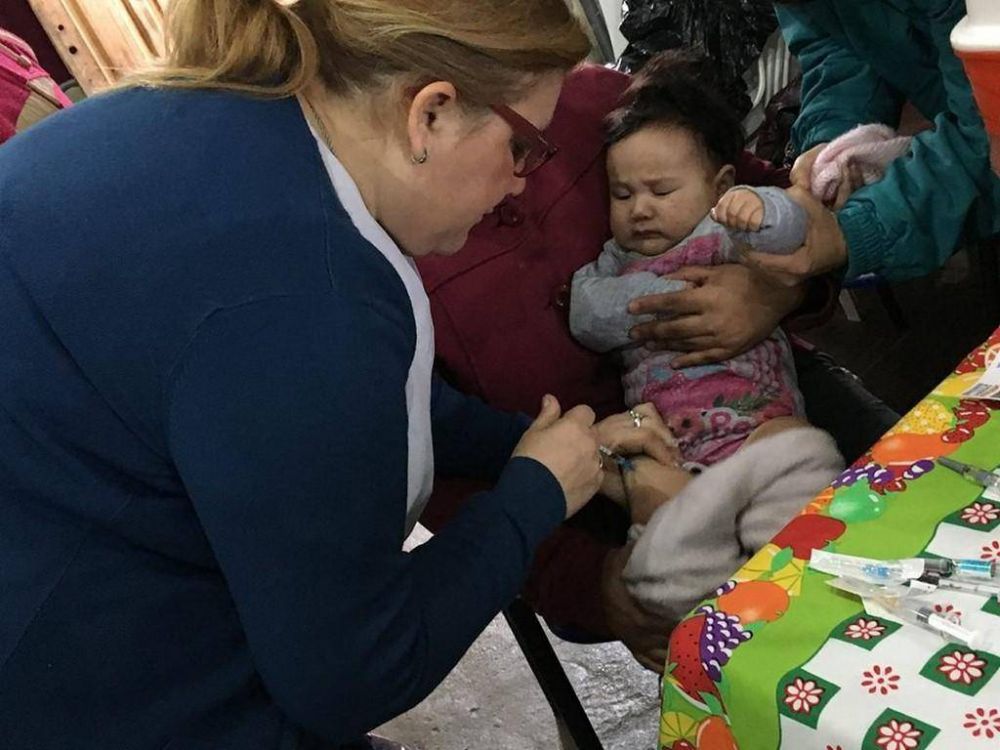 La campa�a de vacunaci�n ya lleg� a miles de vecinos de Lomas