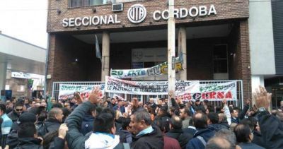 UTA lo hizo: revoc� los mandatos de los delegados que lideraron la huelga de 10 d�as en C�rdoba