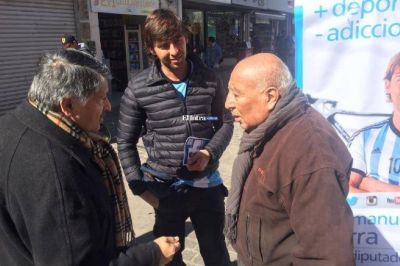 Sierra recibi� el apoyo de los salte�os en la peatonal